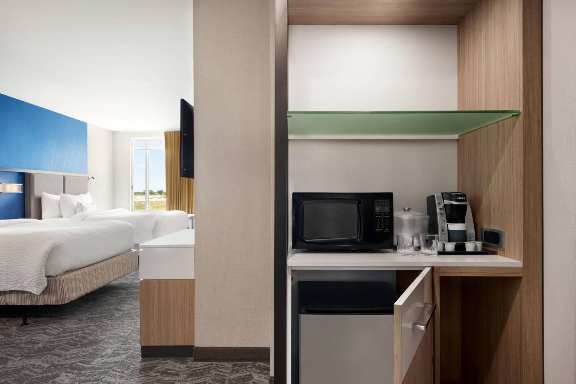 Springhill Suites By Marriott Milwaukee West/Wauwatosa Exterior photo